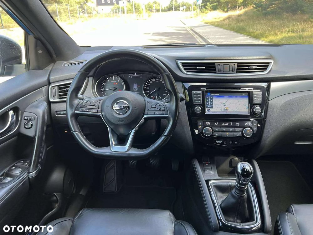 Nissan Qashqai 1.2 DIG-T TEKNA+ - 17