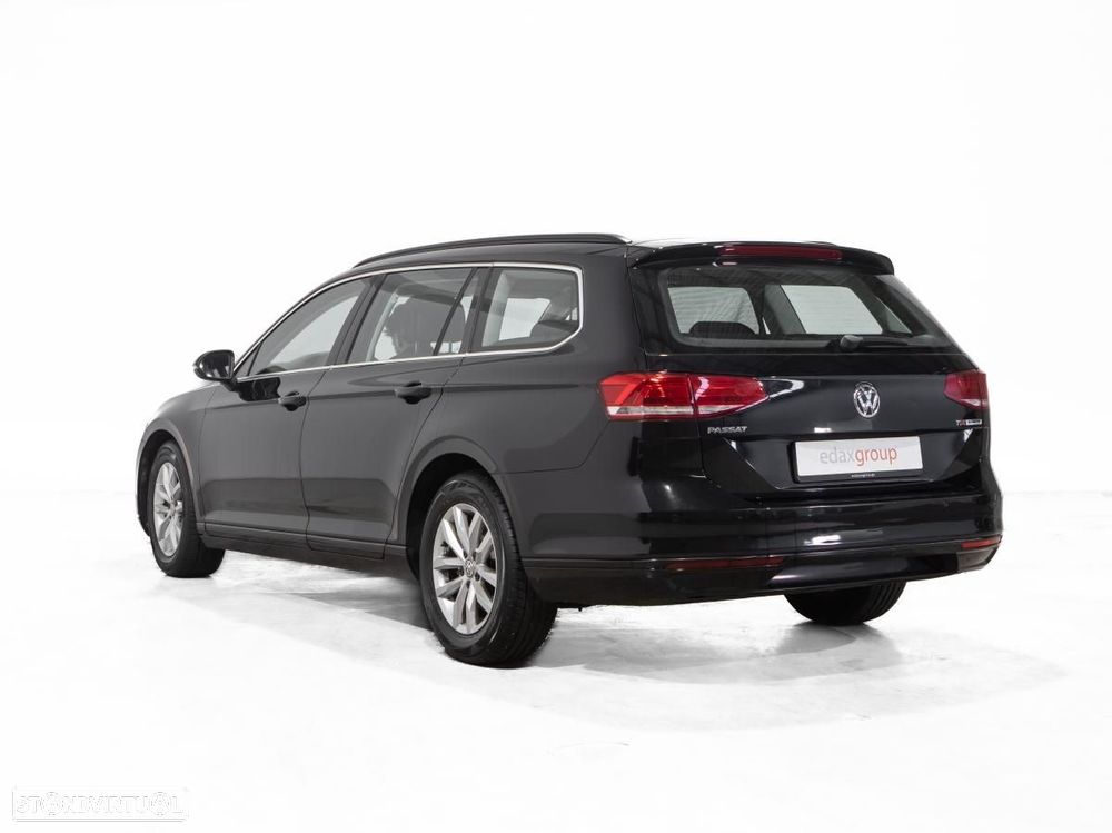 VW Passat Variant 1.6 TDI Confortline - 4