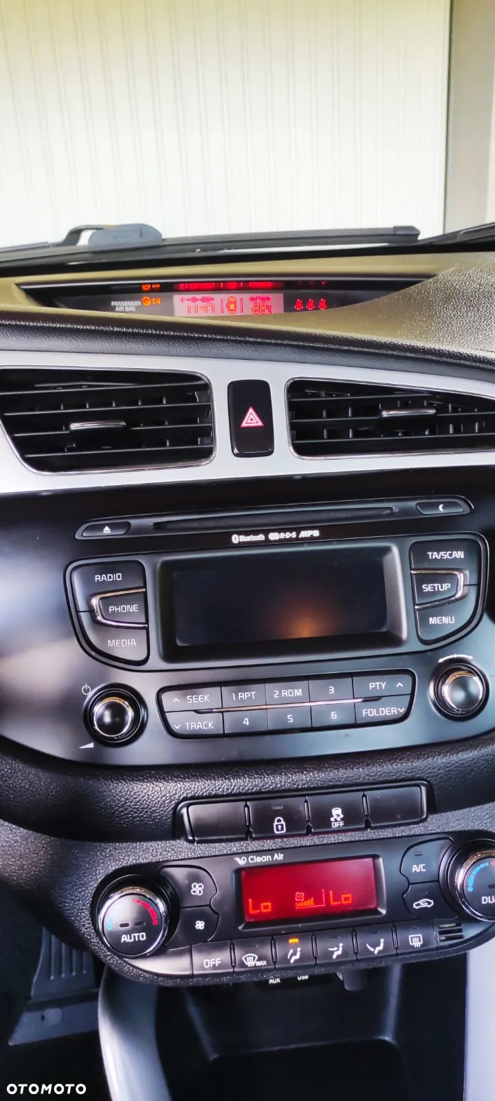 Kia Ceed - 4