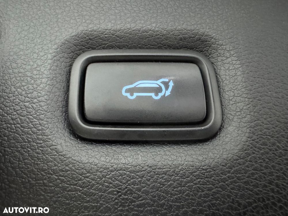 Hyundai Santa Fe 1.6 Plugin-Hybrid 4WD Signature - 32