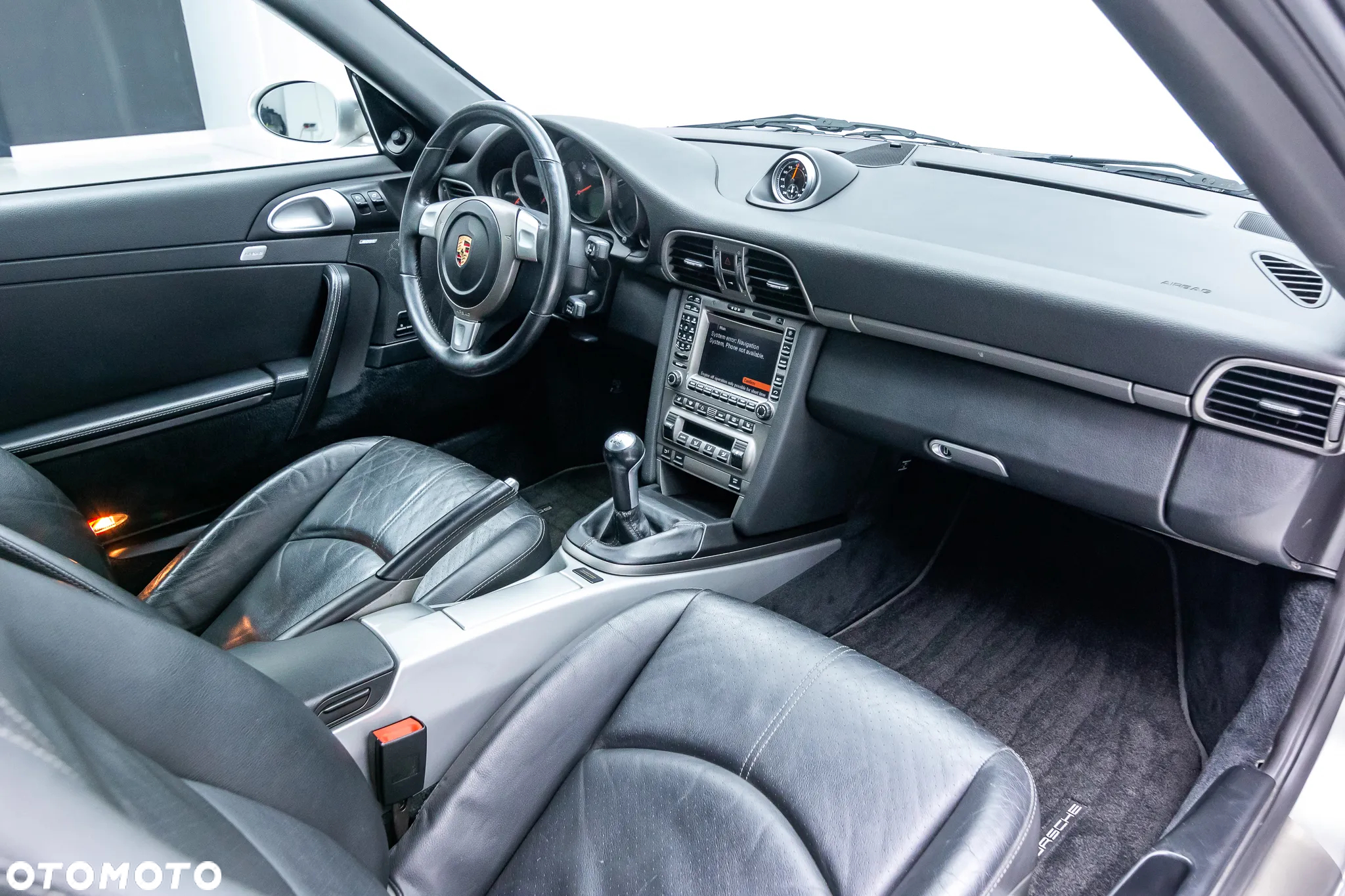Porsche 911 Carrera 4 - 12
