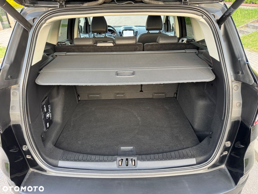 Ford Kuga 2.0 TDCi 2x4 Titanium - 20