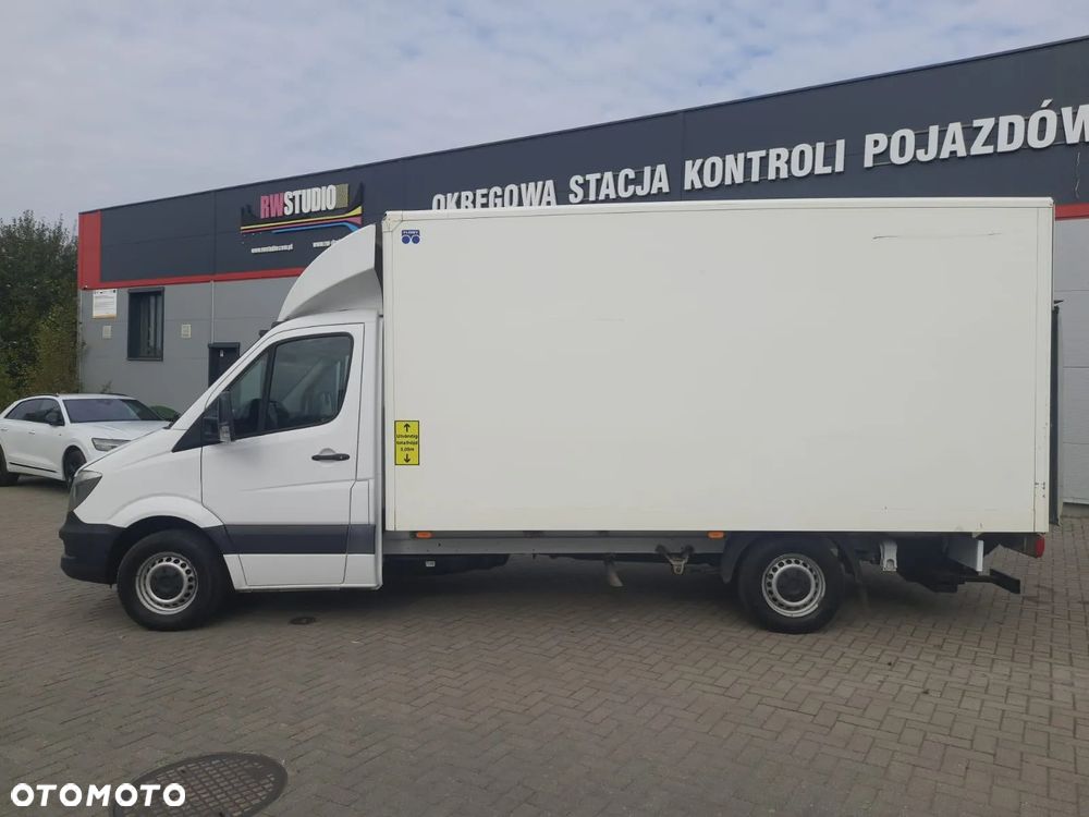 Mercedes-Benz Sprinter - 3