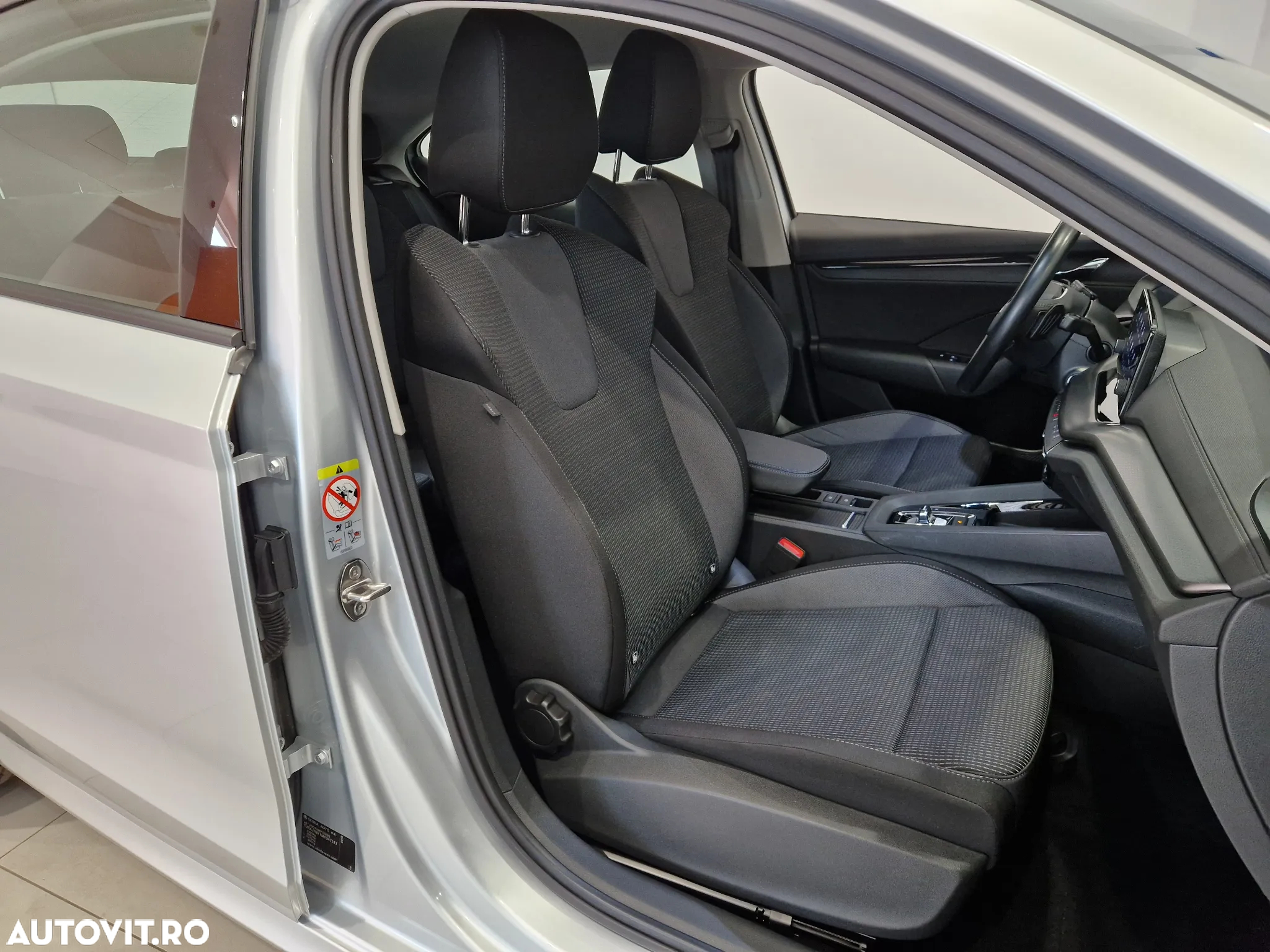 Skoda Octavia 2.0 TDI DSG Ambition - 13