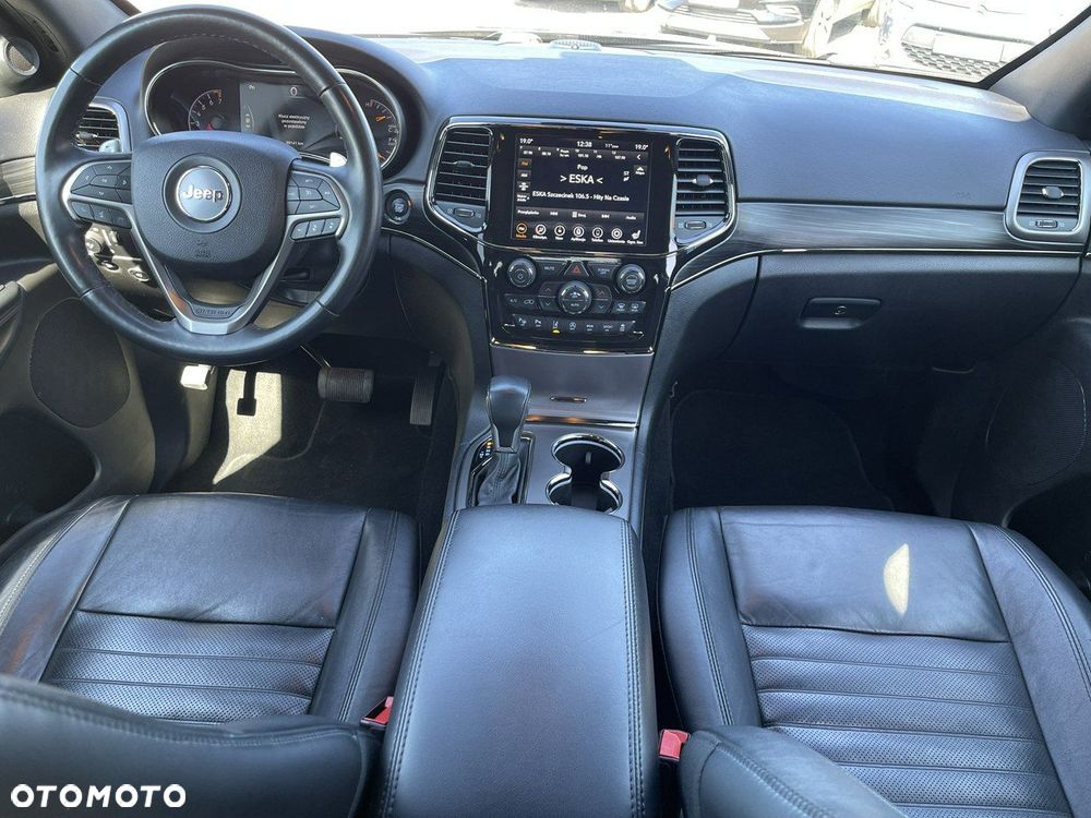 Jeep Grand Cherokee - 10