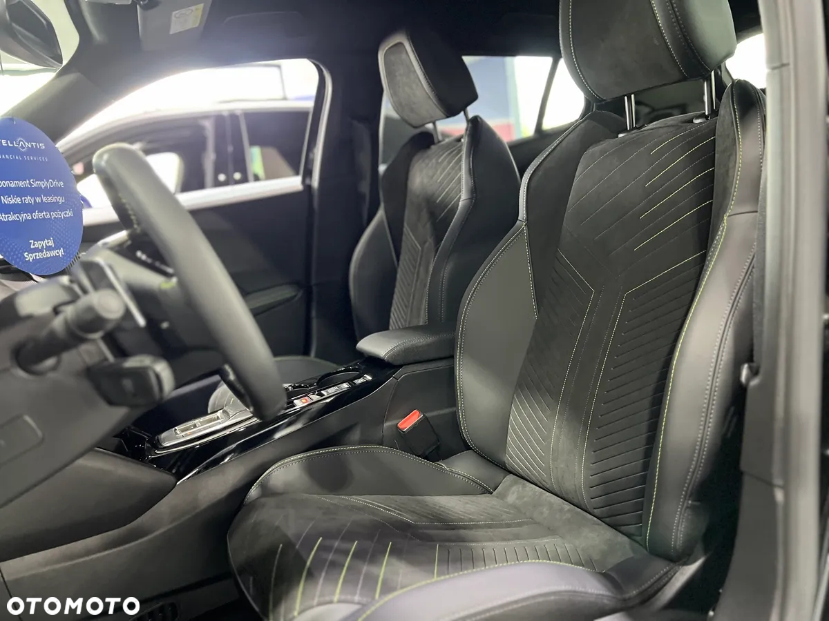 Peugeot 2008 PureTech mHEV GT e-DCS6 - 9