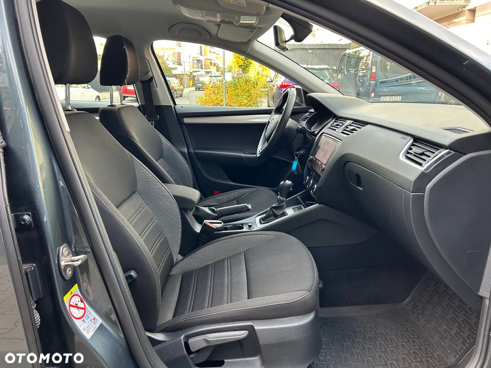 Skoda Octavia 2.0 TDI Ambition DSG - 18