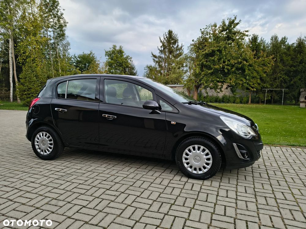 Opel Corsa 1.2 16V Cosmo - 5