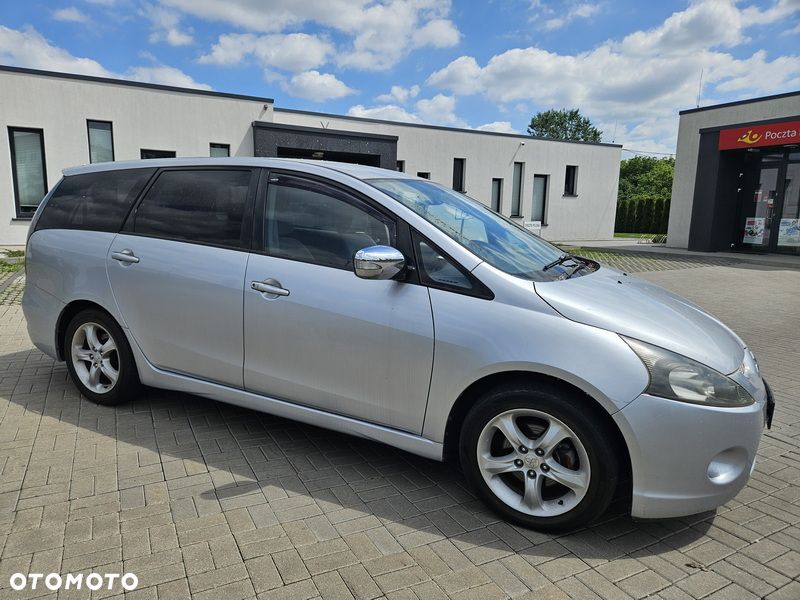 Mitsubishi Grandis 2.4 Intense - 2