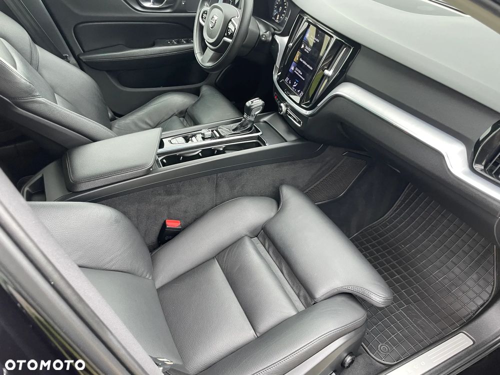 Volvo V60 D3 Geartronic Summum - 20