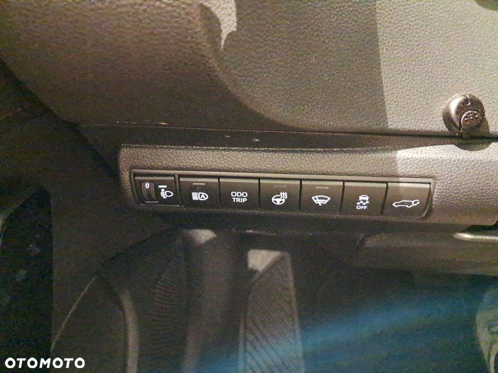 Toyota Corolla 1.8 Hybrid GR Sport - 17