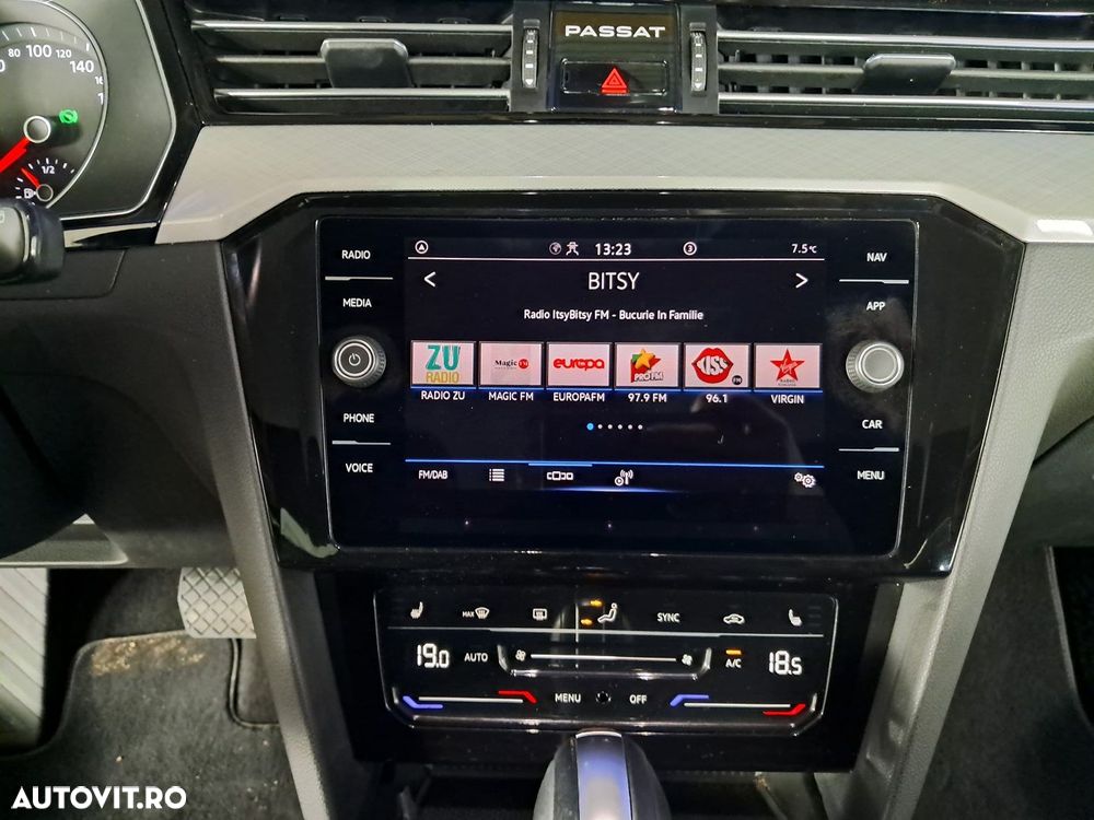 Volkswagen Passat - 16