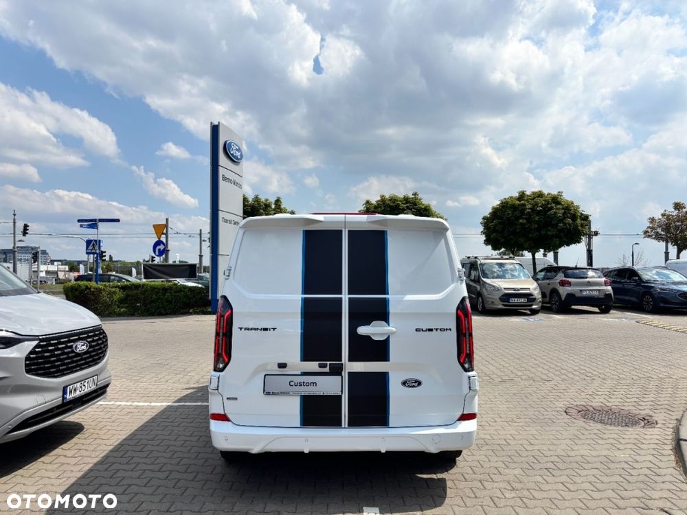 Ford Transit Custom - 8