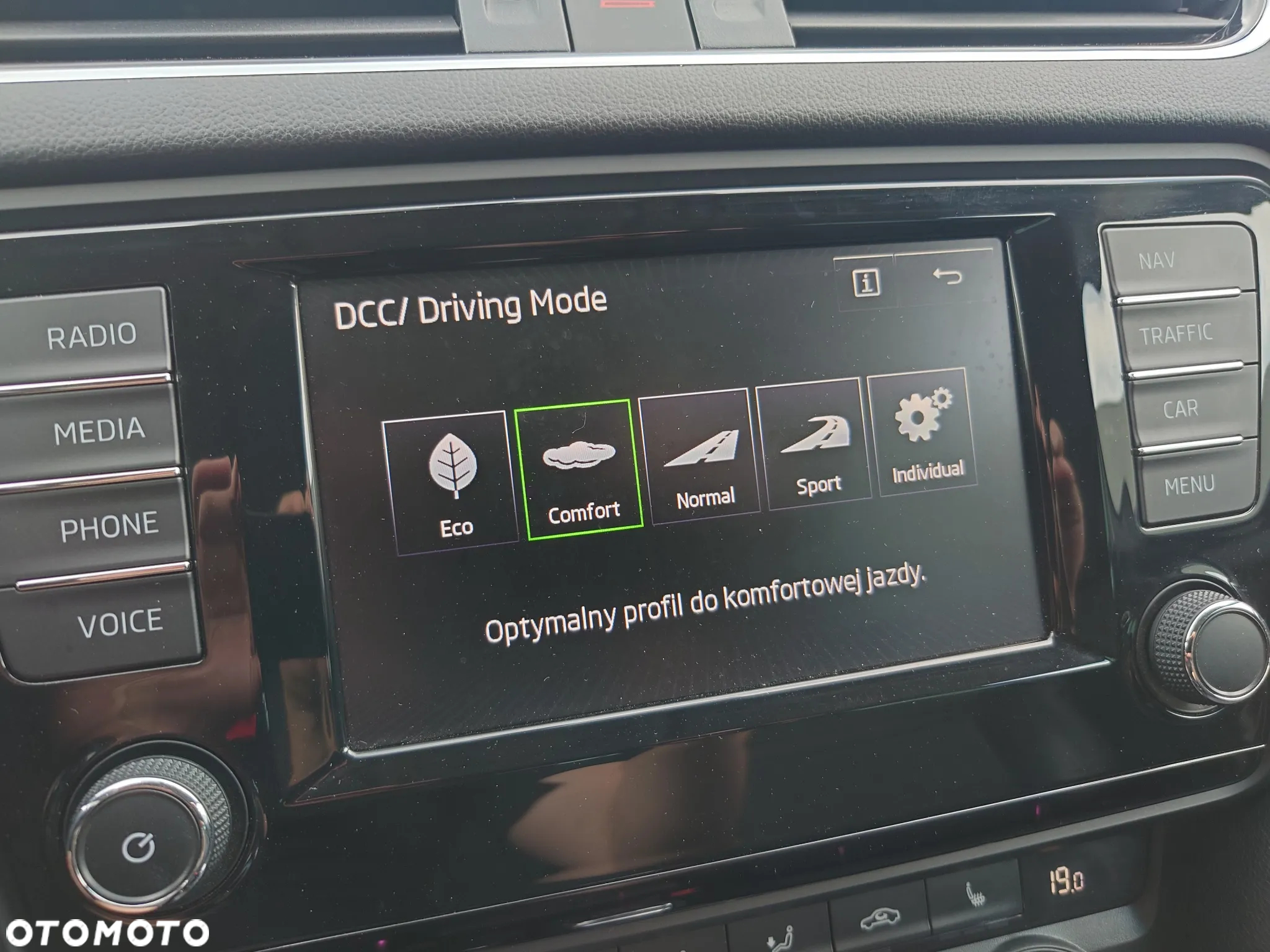Skoda Octavia 2.0 TDI (Green tec) DSG Style - 16
