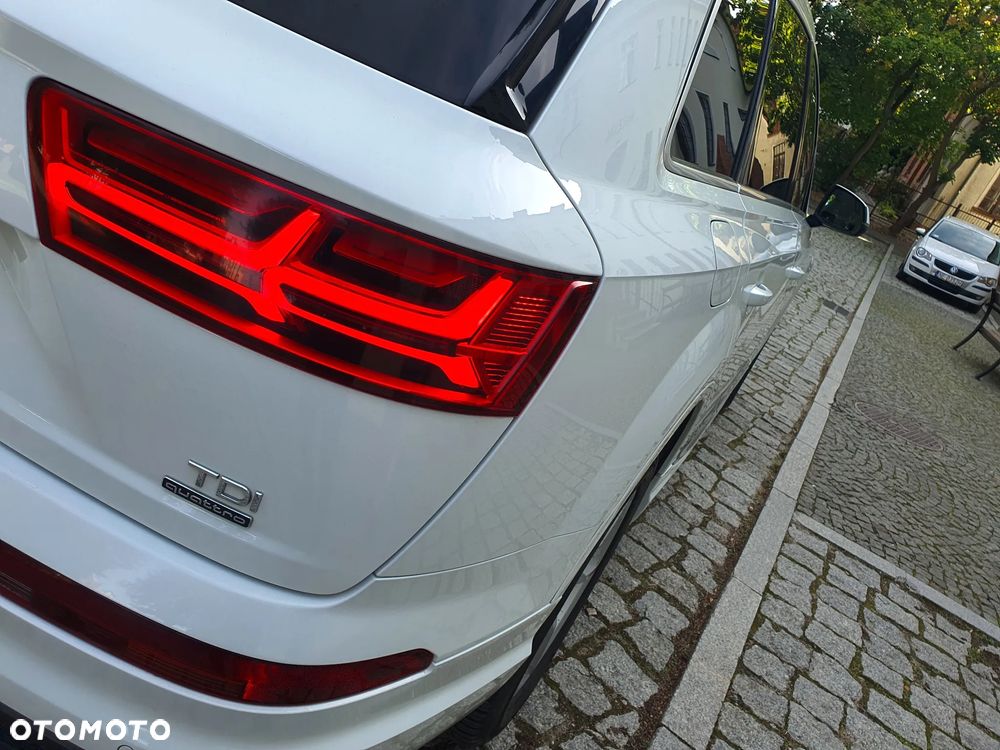Audi Q7 3.0 TDI ultra Quattro Tiptronic - 9