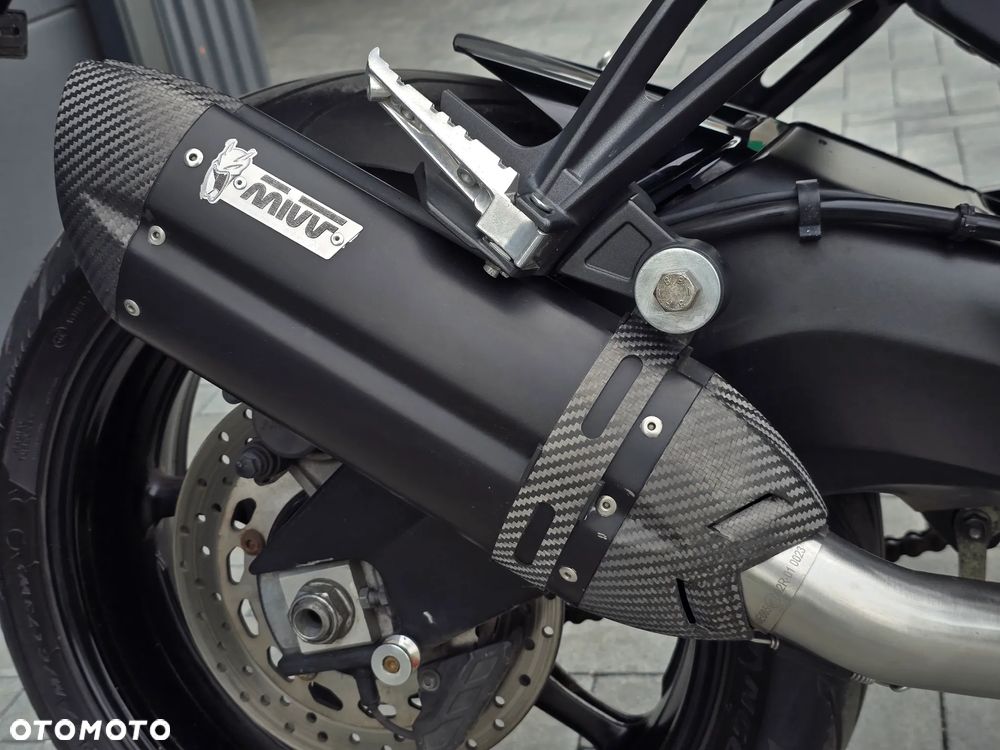 Yamaha FZ8 - 26
