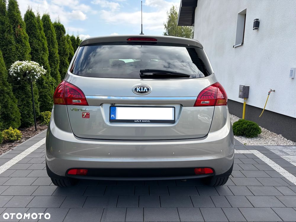 Kia Venga 1.4 Business Line - 9