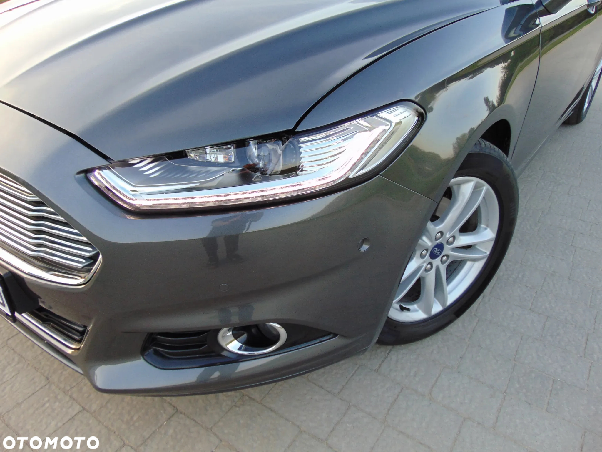Ford Mondeo 2.0 EcoBoost Start-Stopp Autom Titanium - 39