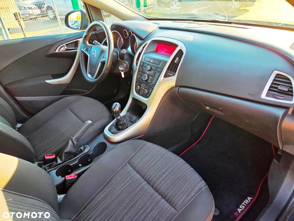 Opel Astra IV 1.4 Essentia - 27