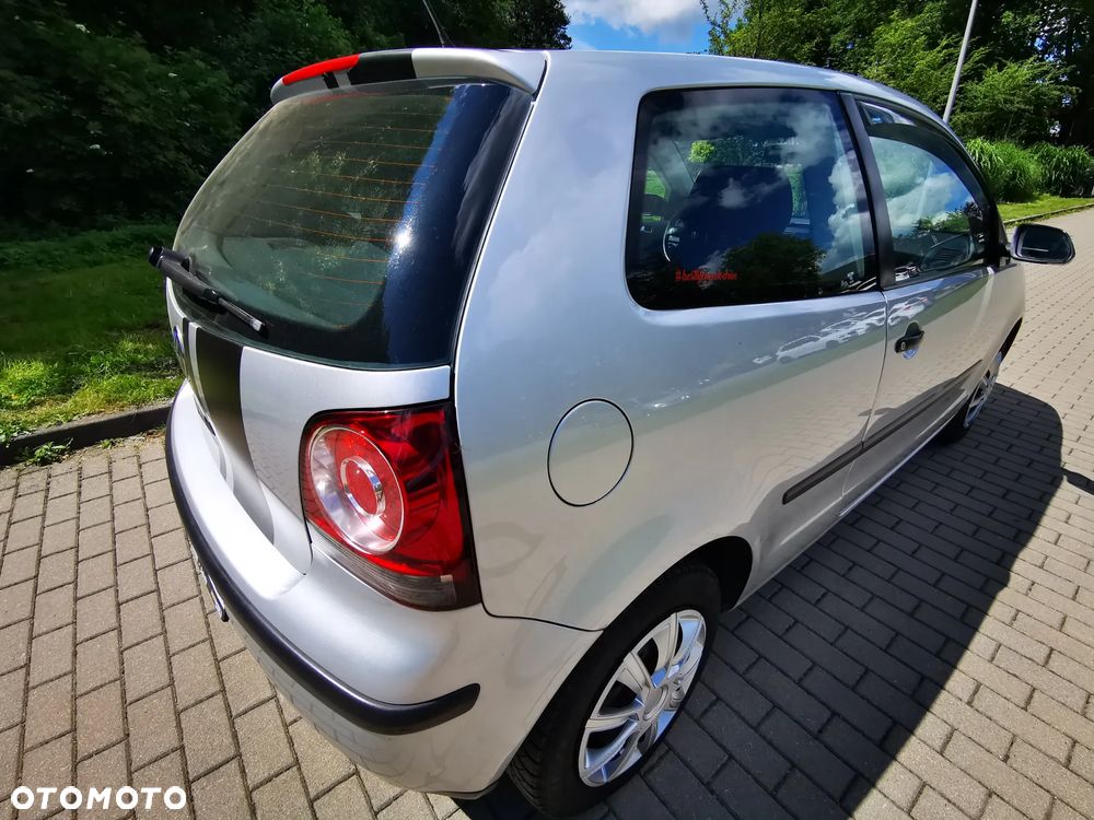 Volkswagen Polo 1.2 Tour - 4