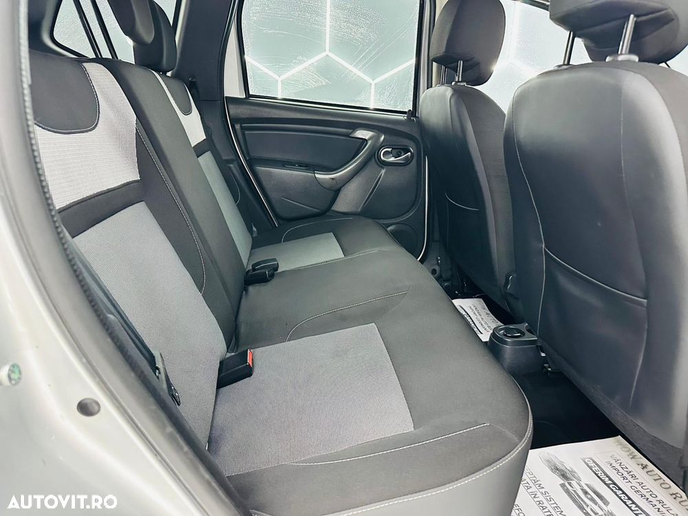 Dacia Duster SCe 115 4x2 Laureate - 8