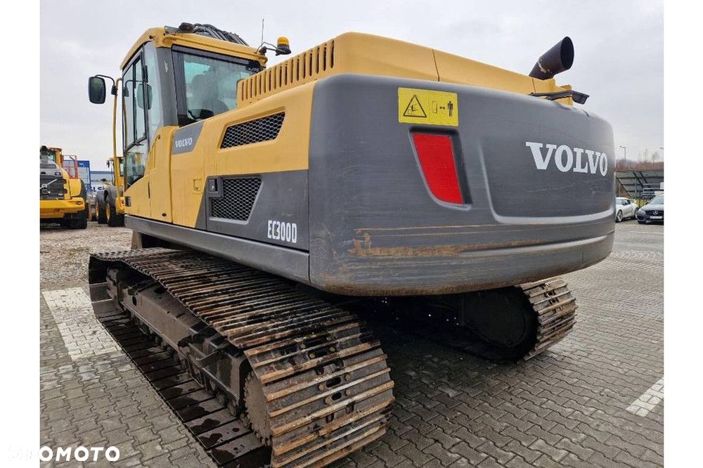Volvo EC 300 D L - 4