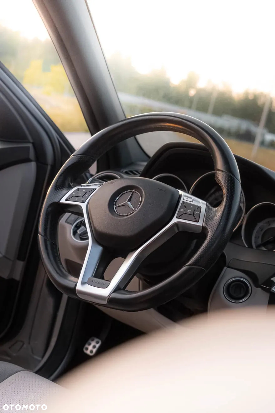 Mercedes-Benz Klasa C 350 4Matic 7G-TRONIC Avantgarde Edition - 14