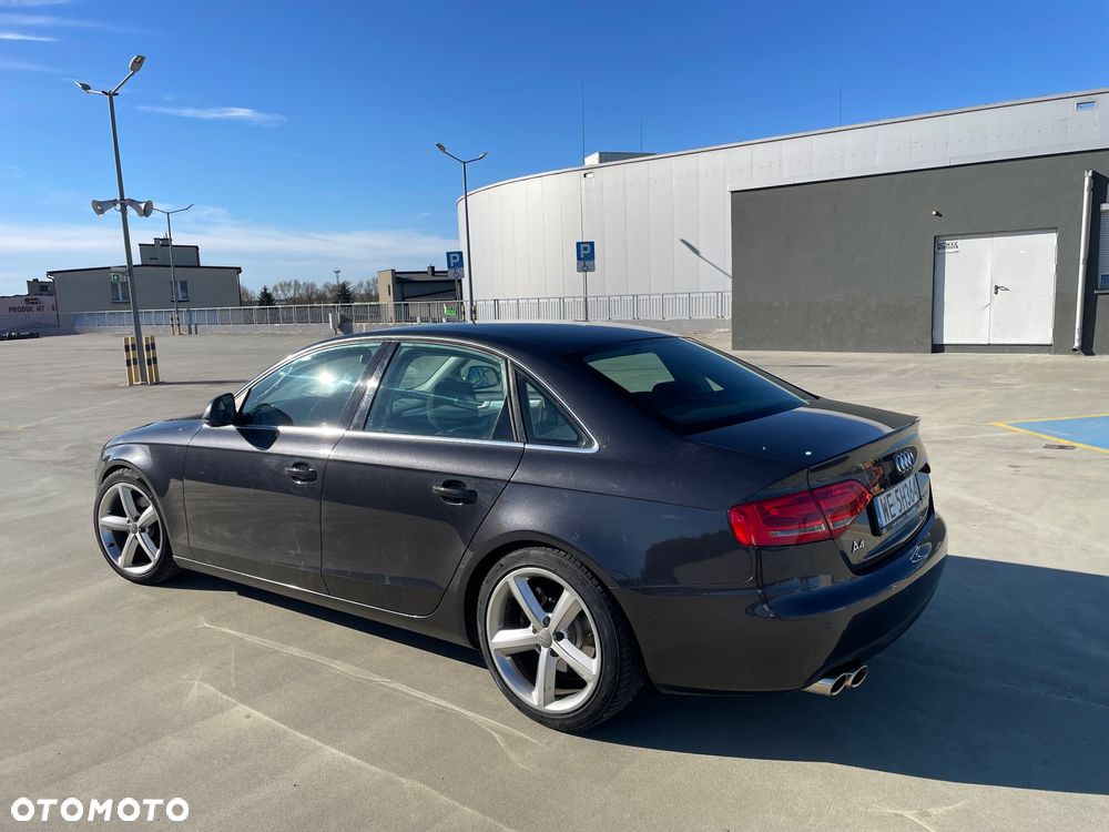 Audi A4 Limousine 2.0 TDI DPF Ambiente - 11