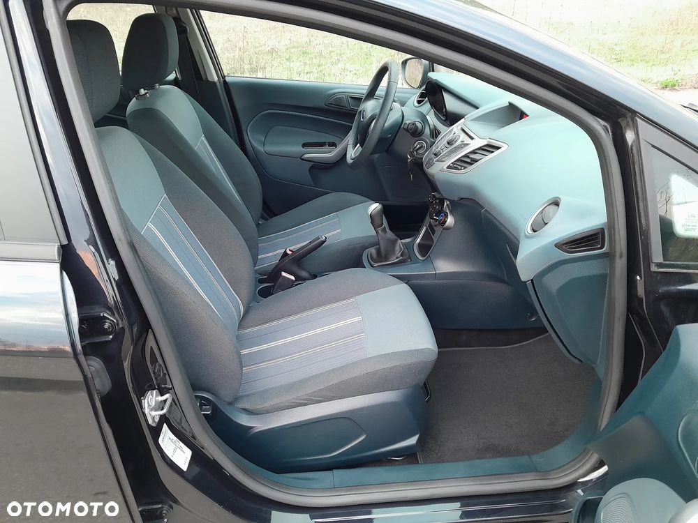 Ford Fiesta 1.25 Champions Edition - 6