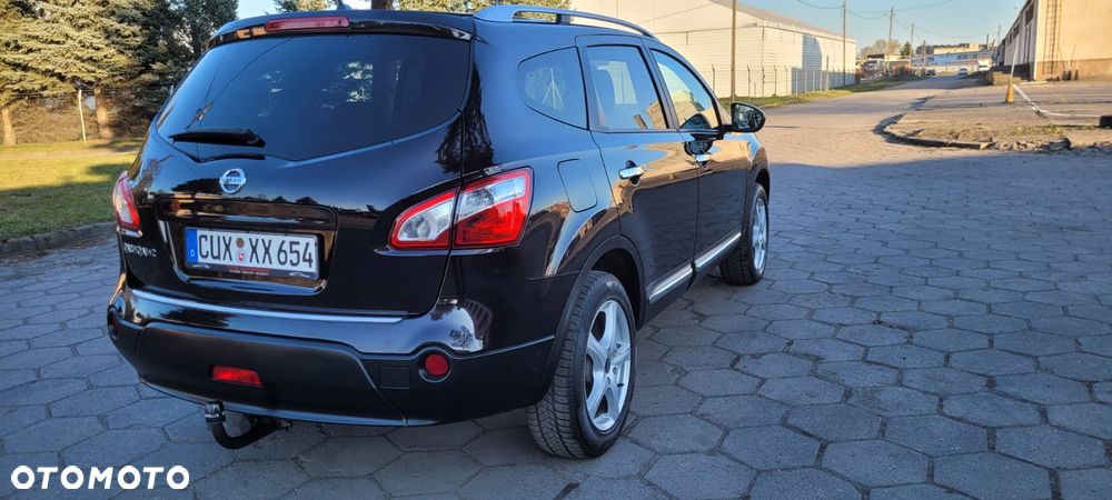 Nissan Qashqai+2 - 17