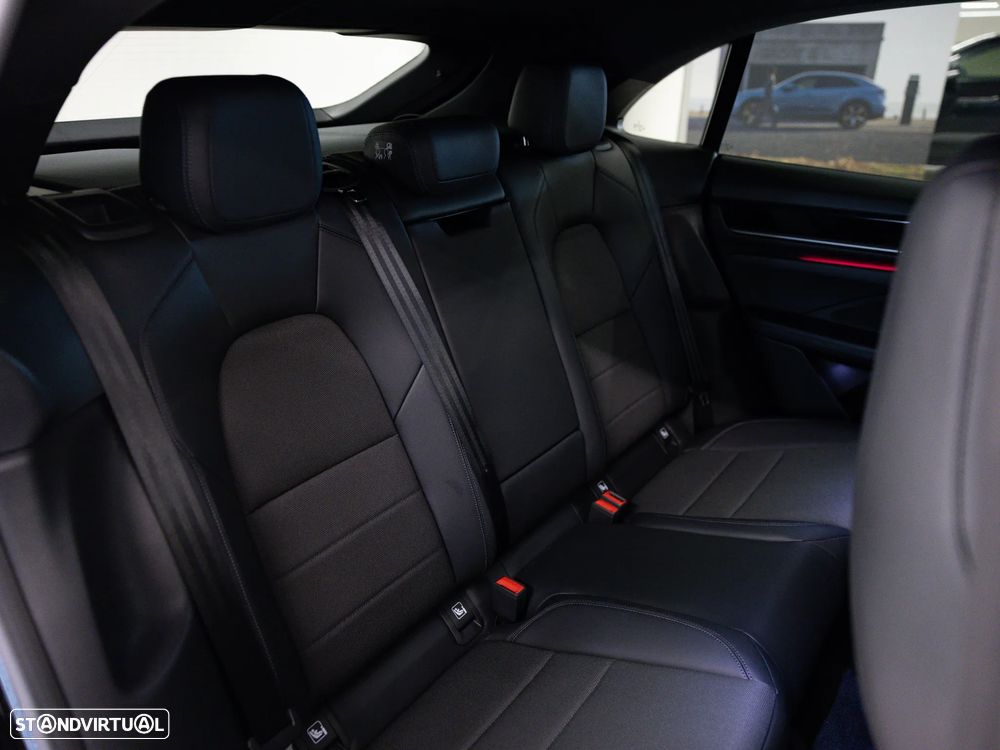 Porsche Macan Standard - 25