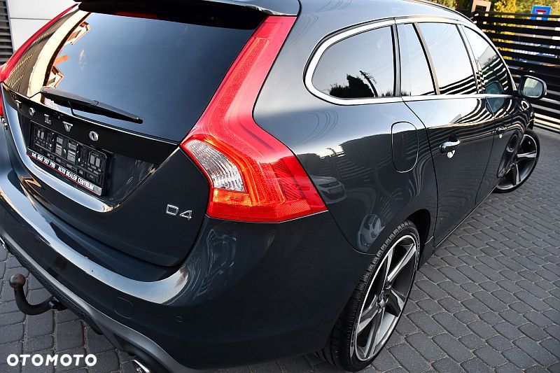 Volvo V60 D4 Geartronic RDesign - 35