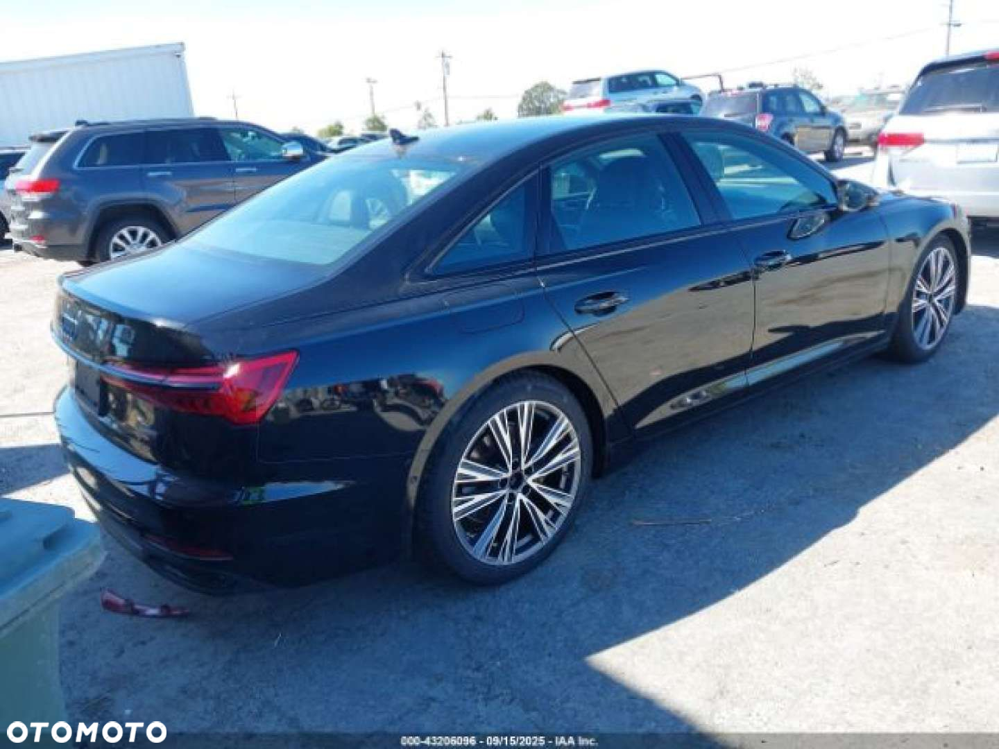 Audi A6 - 6