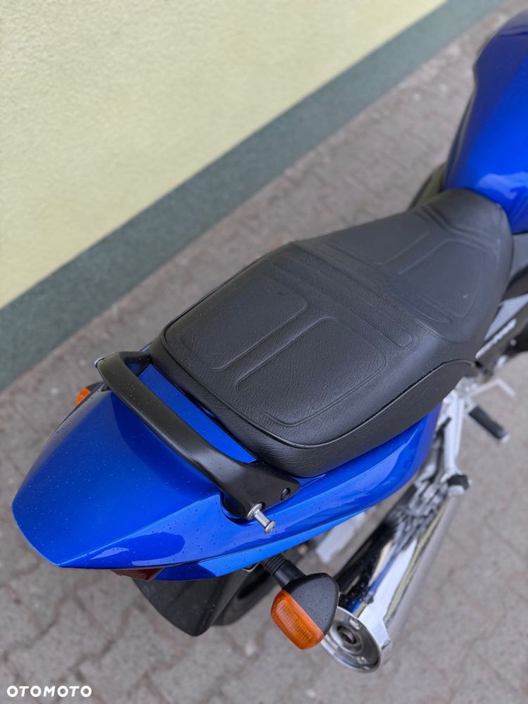 Suzuki GSX - 13