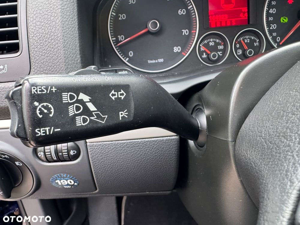 Volkswagen Golf 1.4 TSI DSG United - 9