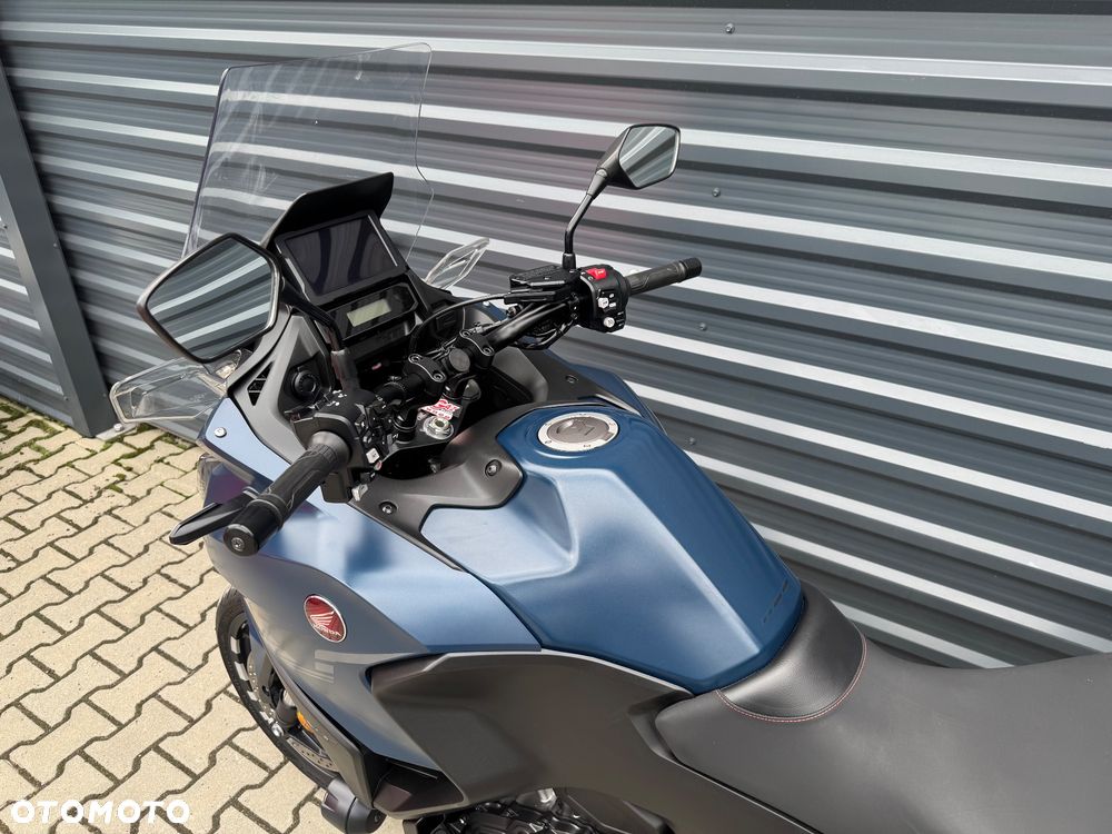 Honda NT - 9