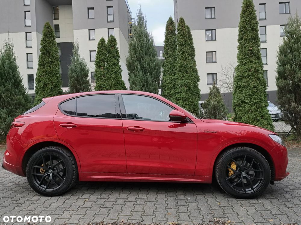 Alfa Romeo Stelvio 2.0 Turbo Veloce Q4 - 4