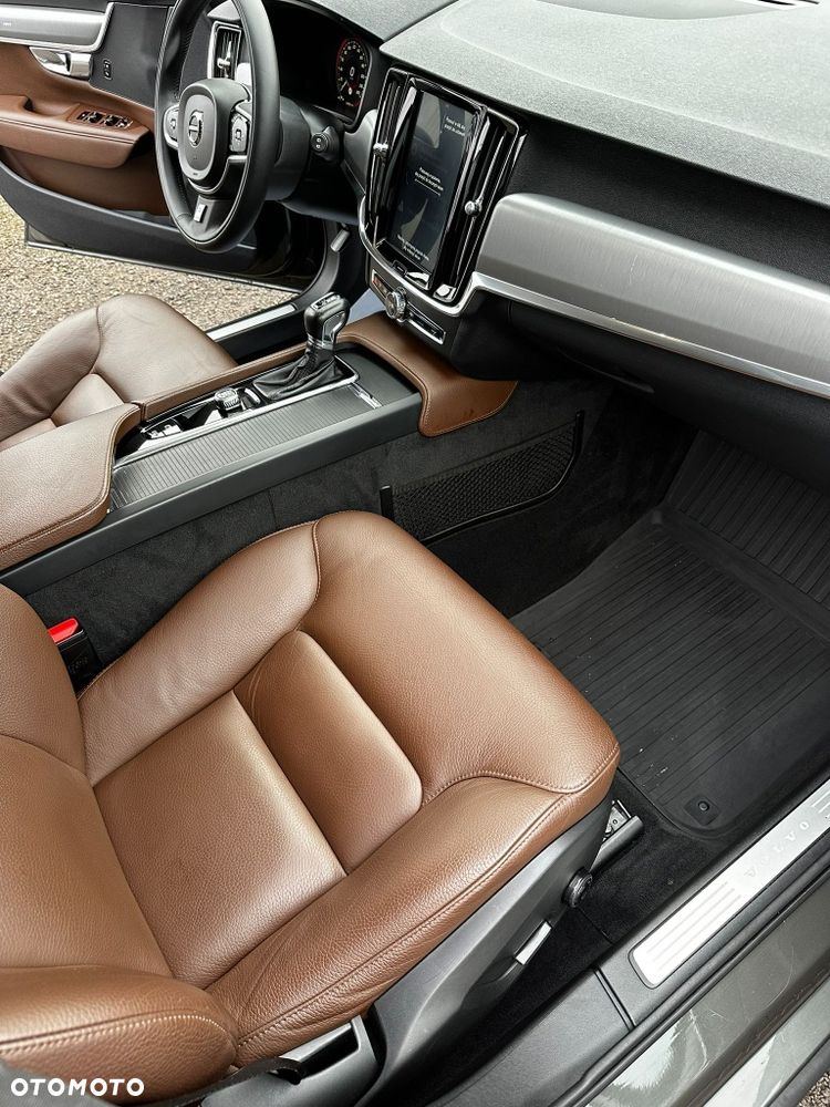Volvo V90 - 4