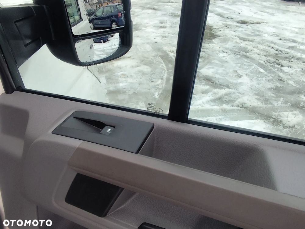 Volkswagen CRAFTER - 25