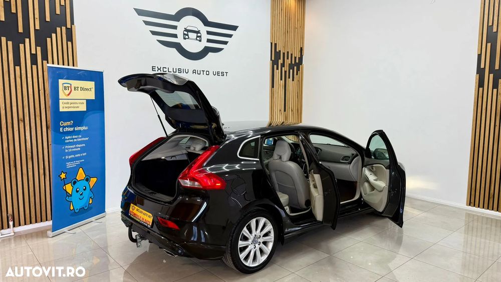 Volvo V40 Cross Country D2 Momentum - 13