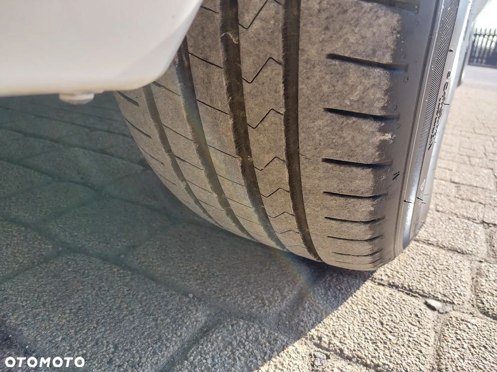 Peugeot 3008 HDi 150 Active - 32