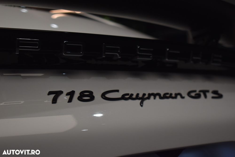 Porsche Cayman 718 GTS PDK - 25