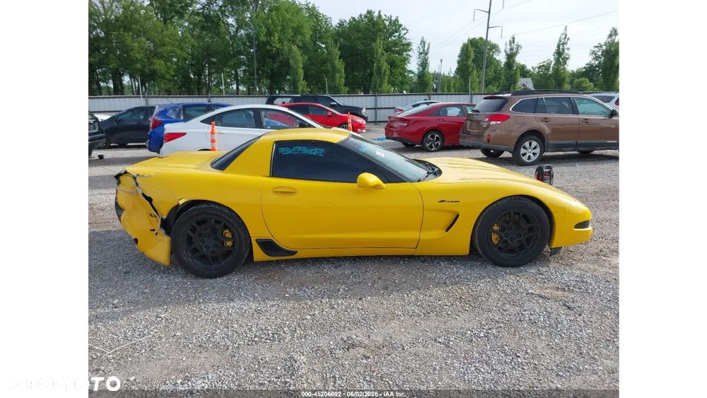Chevrolet Corvette - 6