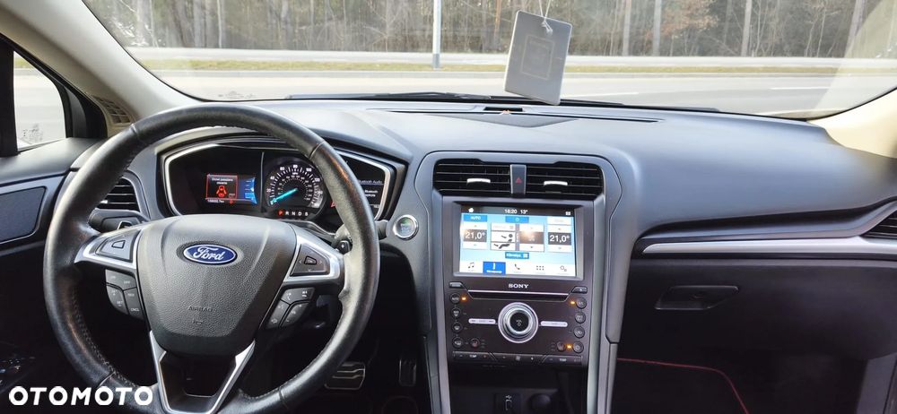 Ford Fusion - 13