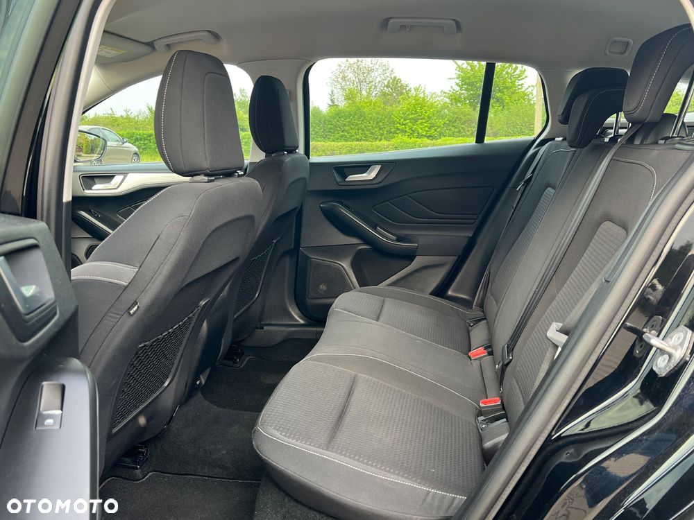 Ford Focus SW 1.0 EcoBoost Titanium - 23