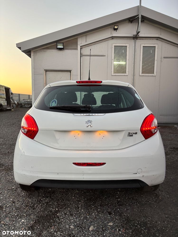 Peugeot 208 - 9