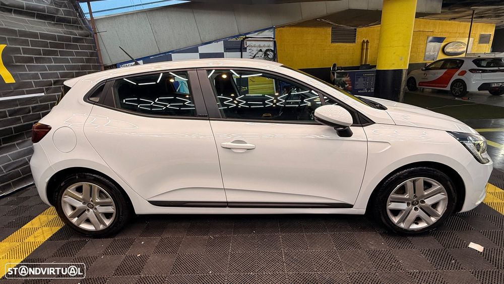 Renault Clio 1.6 E-Tech Intens - 13