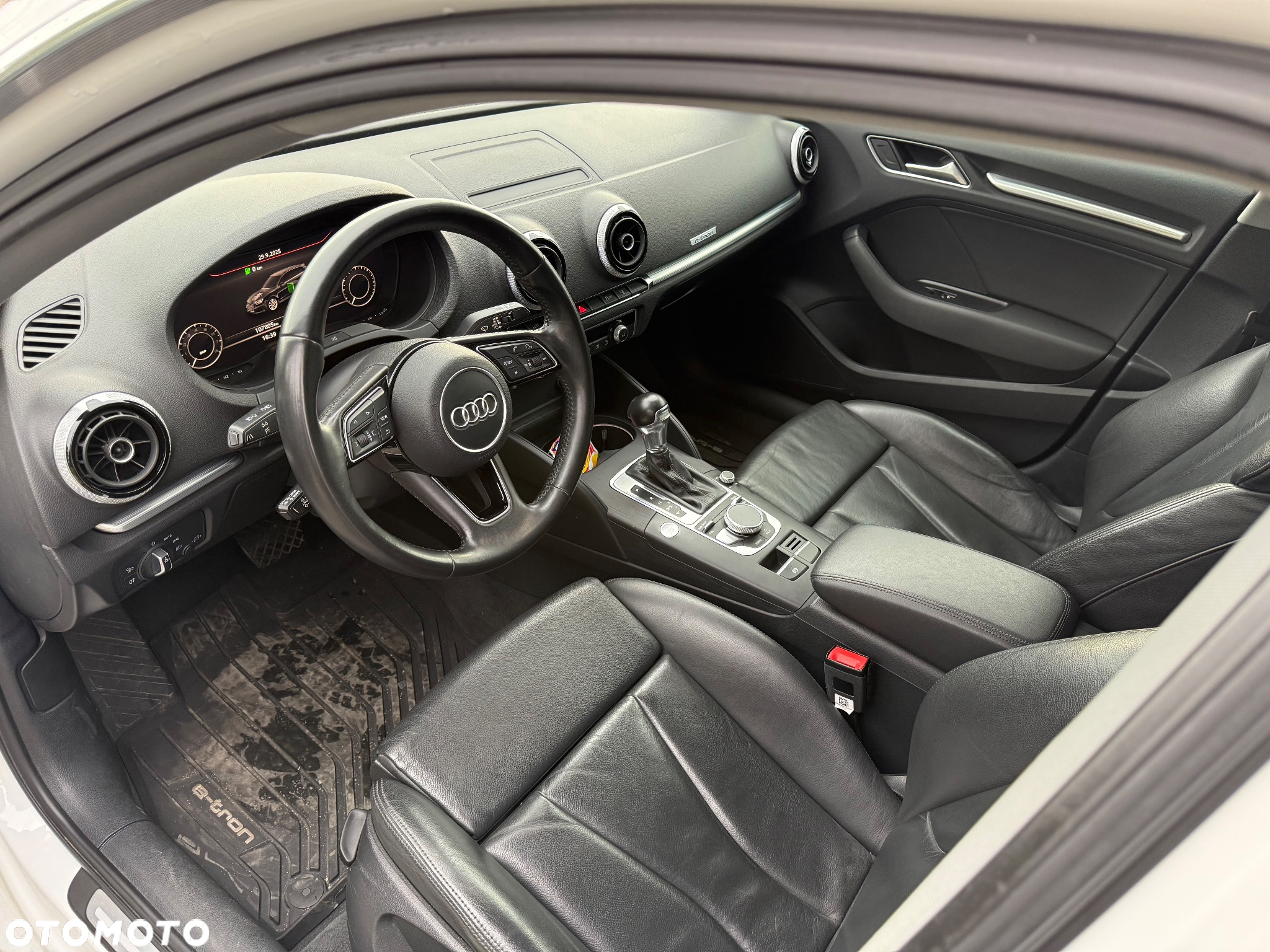 Audi A3 Sportback 1.4 TFSI e-tron S line Sportpaket - 12
