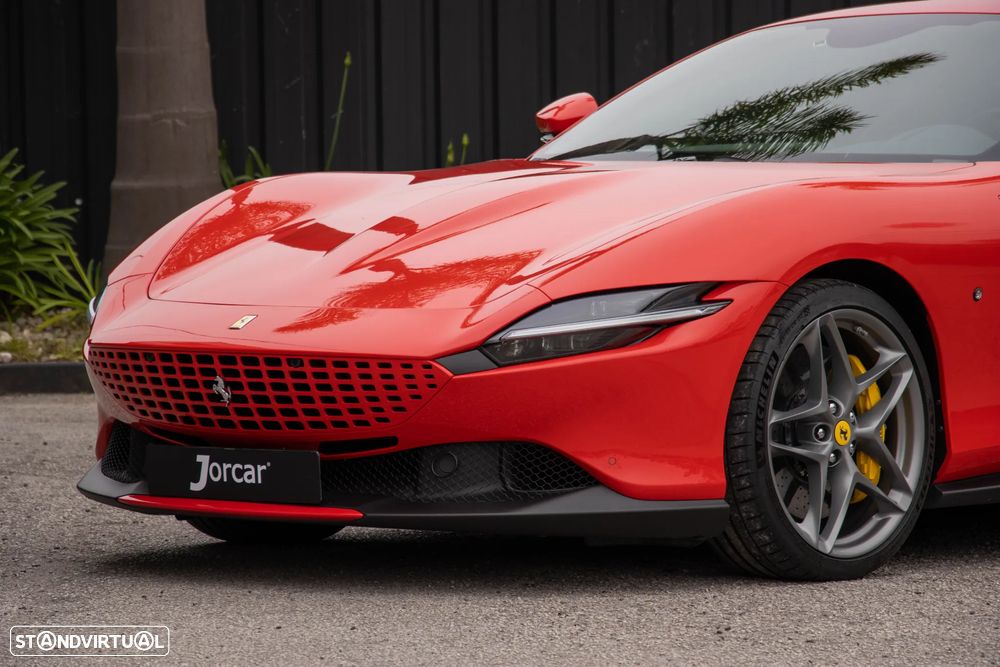 Ferrari Roma 3.9 Twin-Turbo V8 - 2
