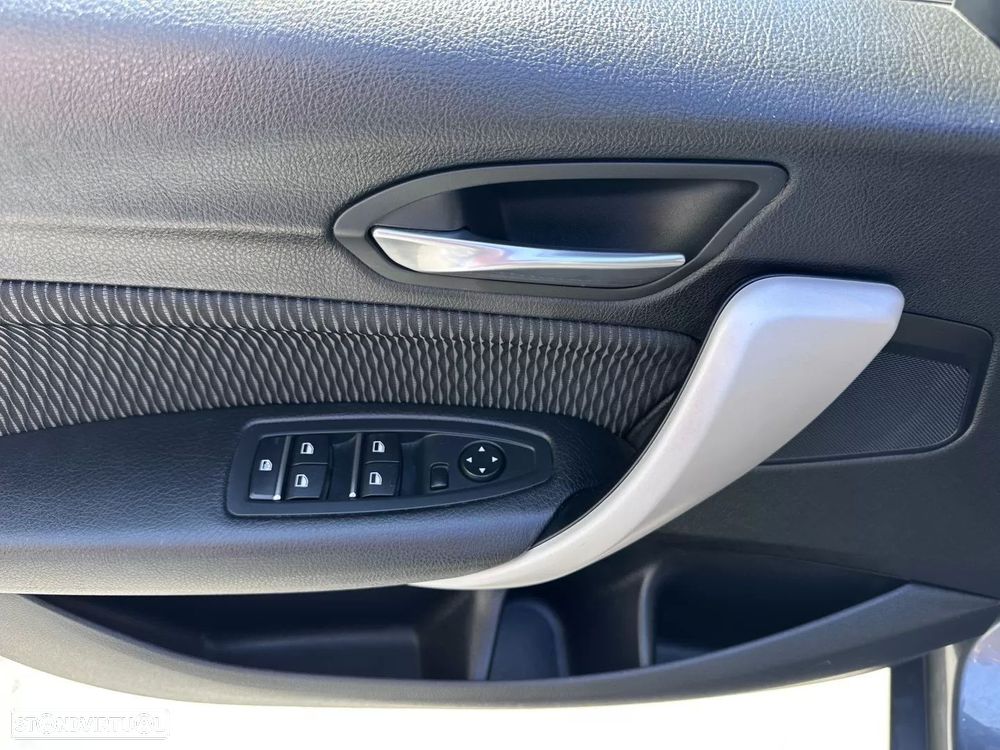 BMW 116 d Sport Line - 11